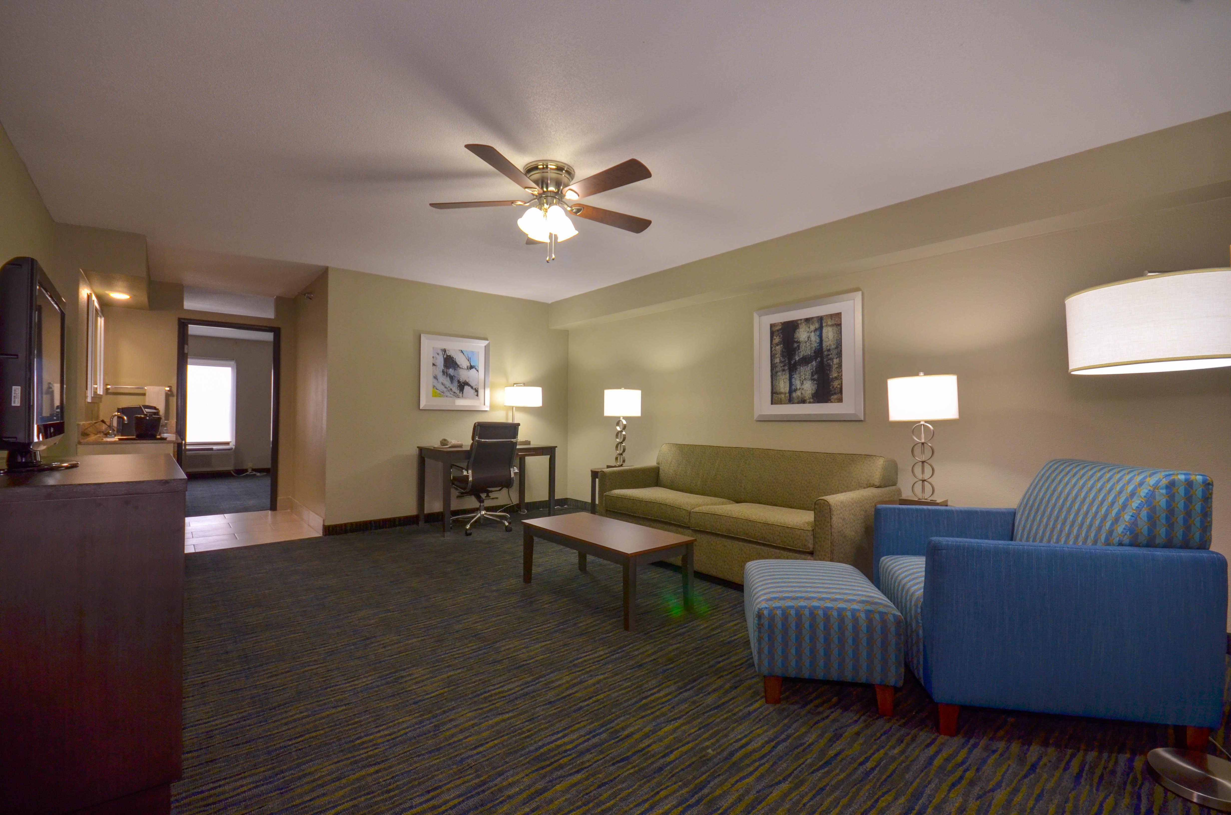 Holiday Inn Express & Suites Fayetteville University Of Arkansas Area By Ihg Bagian luar foto