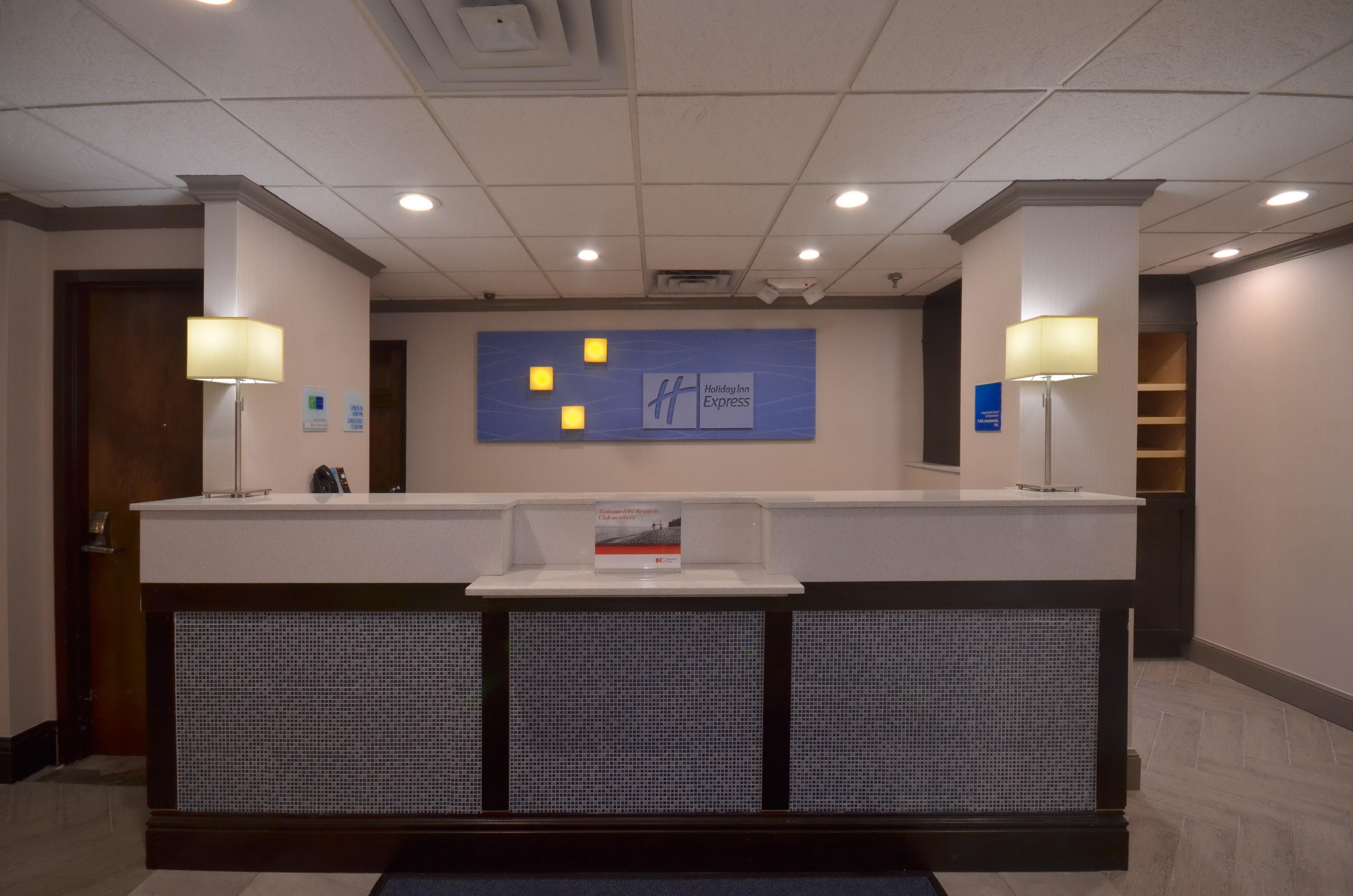 Holiday Inn Express & Suites Fayetteville University Of Arkansas Area By Ihg Bagian luar foto