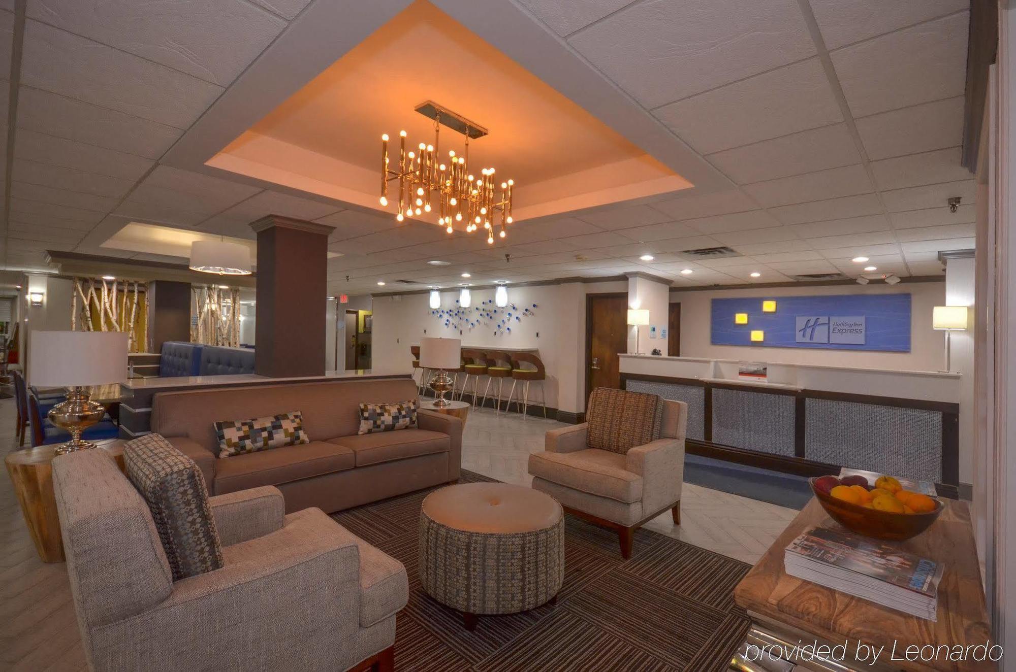 Holiday Inn Express & Suites Fayetteville University Of Arkansas Area By Ihg Bagian luar foto