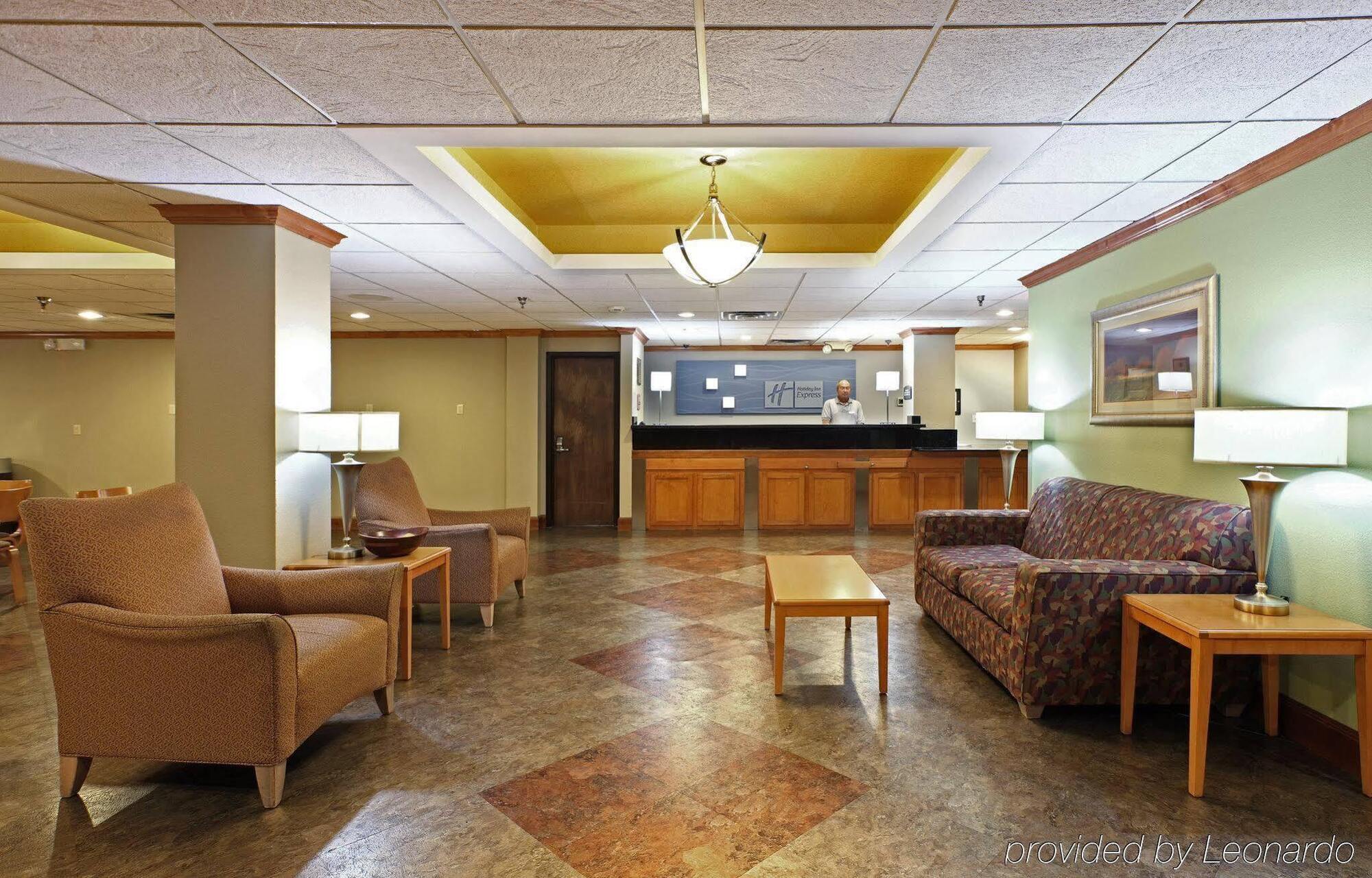 Holiday Inn Express & Suites Fayetteville University Of Arkansas Area By Ihg Bagian luar foto